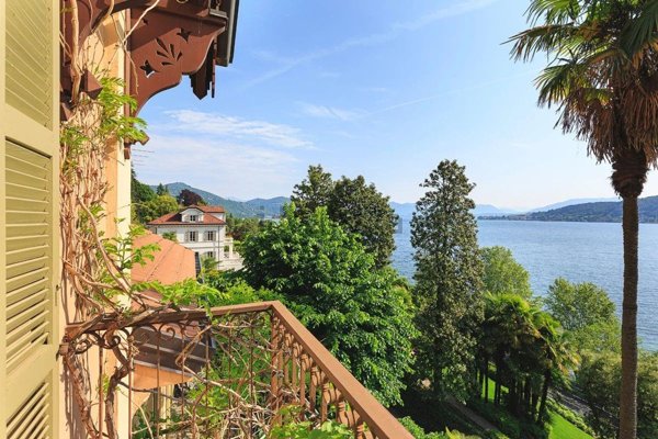casa indipendente in vendita a Meina