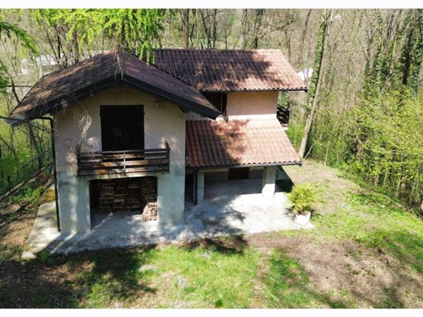 casa indipendente in vendita a Meina