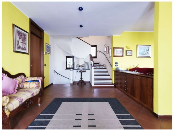 casa indipendente in vendita a Meina