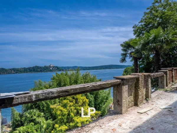 casa indipendente in vendita a Meina