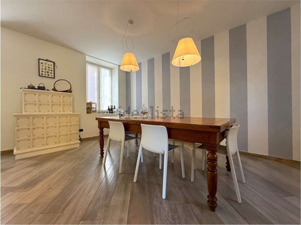 casa indipendente in vendita a Meina in zona Ghevio