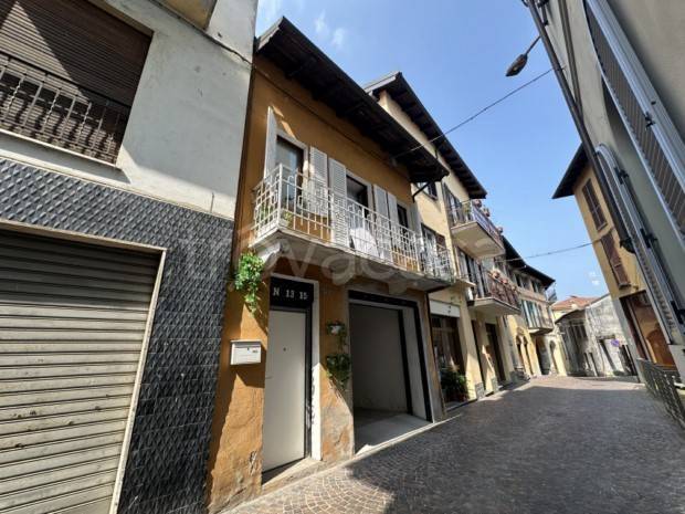 casa indipendente in vendita a Meina