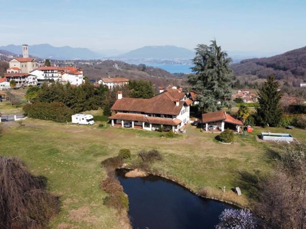 casa indipendente in vendita a Meina