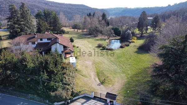 casa indipendente in vendita a Meina