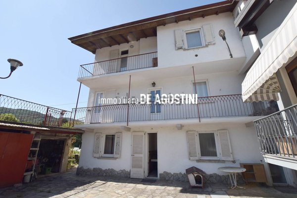 appartamento in vendita a Meina in zona Ghevio