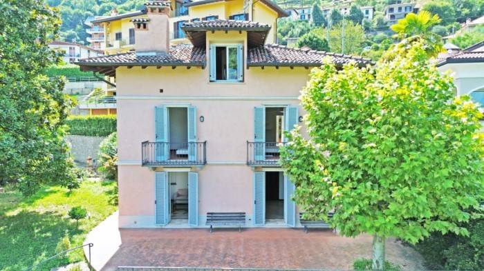 casa indipendente in vendita a Meina