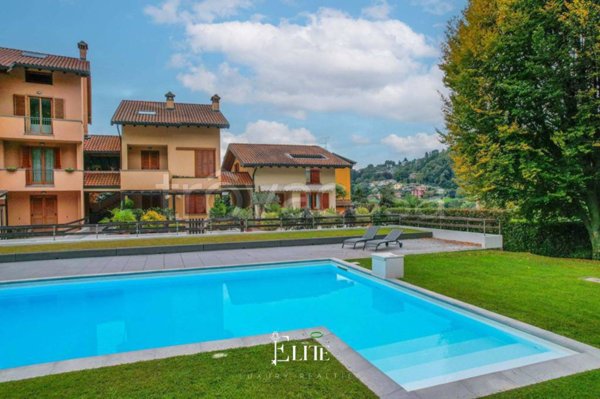 casa indipendente in vendita a Meina