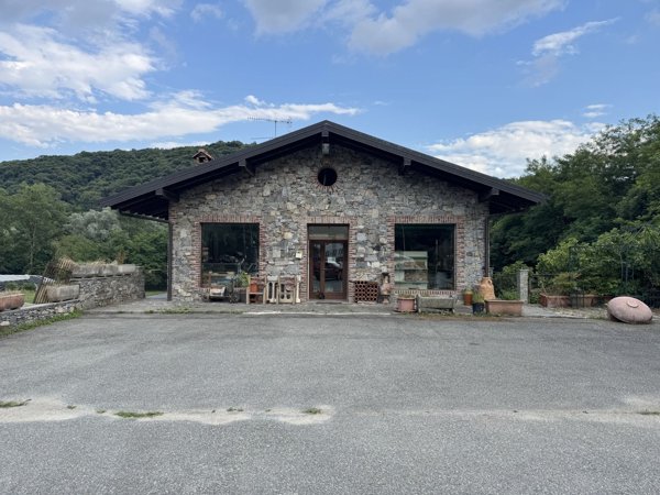 casa indipendente in vendita a Meina