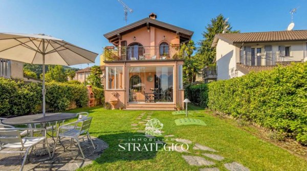 casa indipendente in vendita a Meina