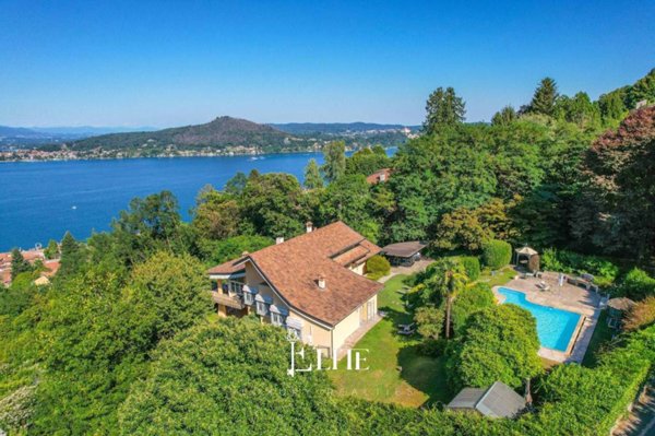 casa indipendente in vendita a Meina