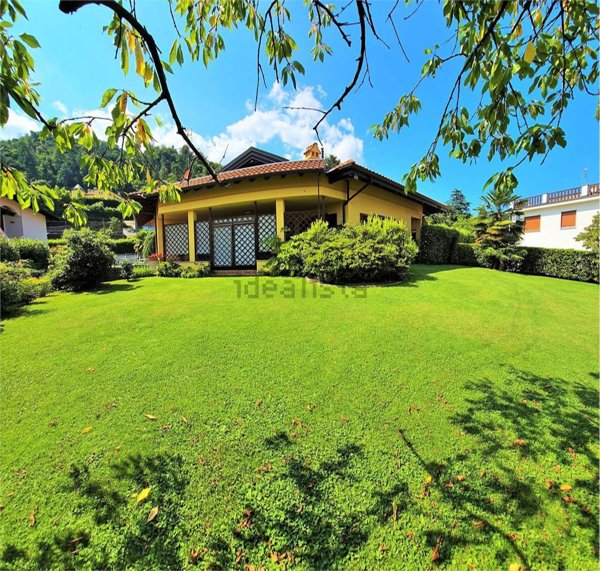 casa indipendente in vendita a Meina