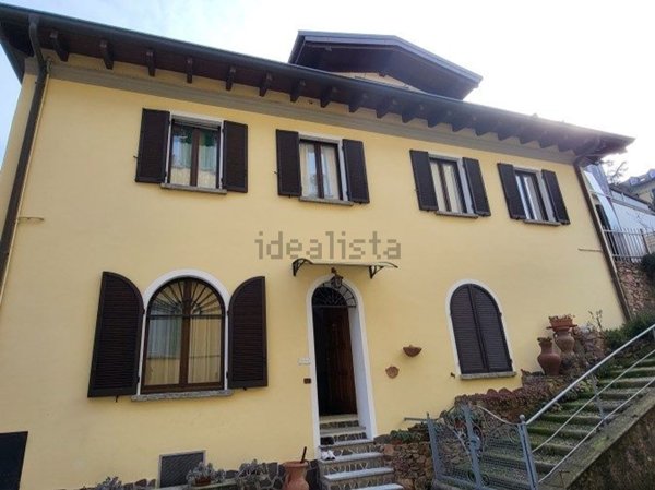 casa indipendente in vendita a Meina