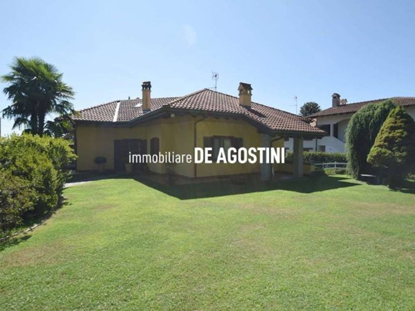 casa indipendente in vendita a Meina