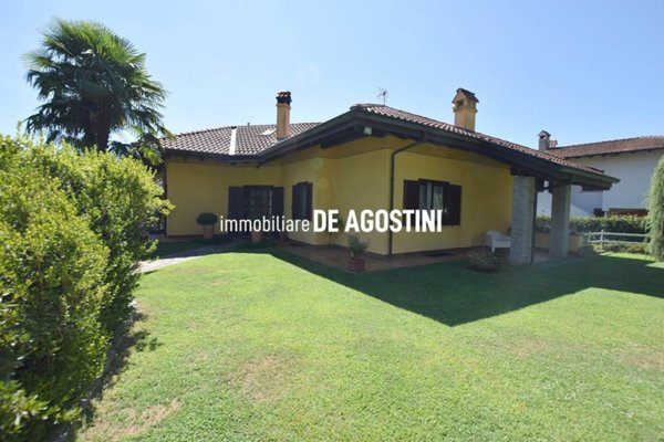 casa indipendente in vendita a Meina
