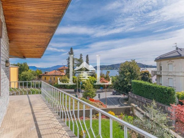 casa indipendente in vendita a Meina