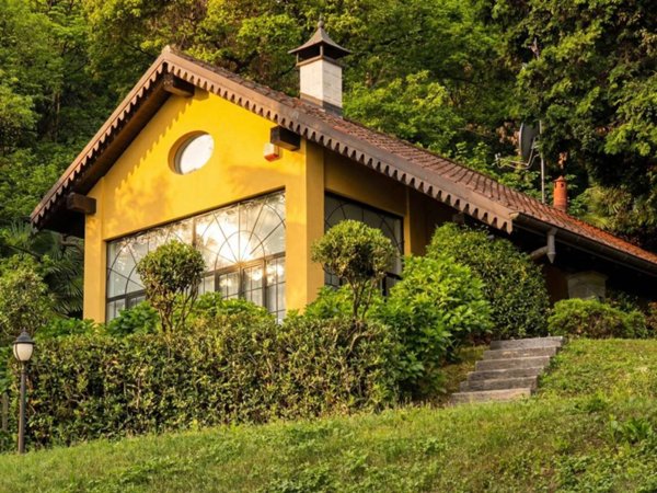 casa indipendente in vendita a Meina