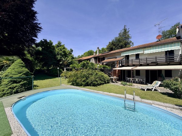 casa indipendente in vendita a Meina