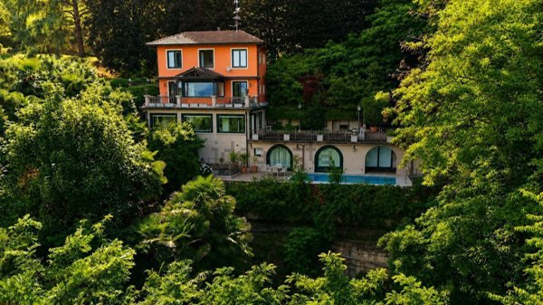casa indipendente in vendita a Meina