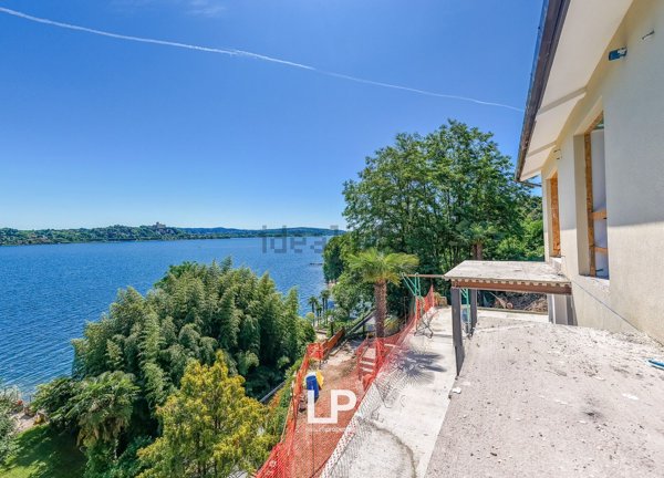 casa indipendente in vendita a Meina