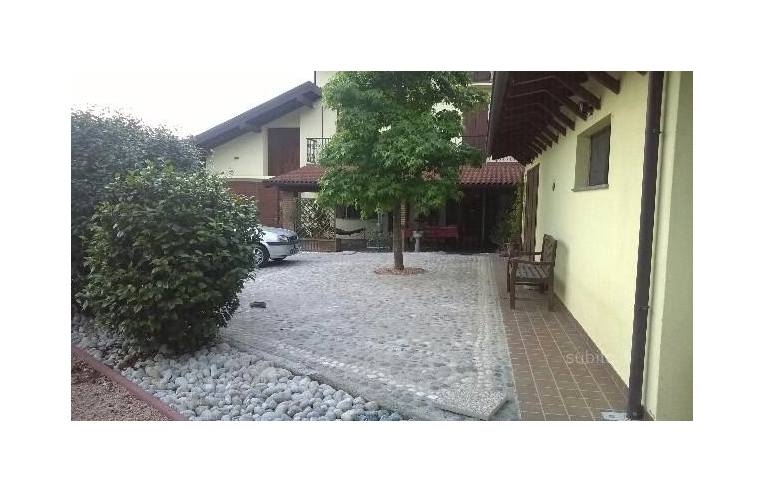 casa indipendente in vendita a Mezzomerico