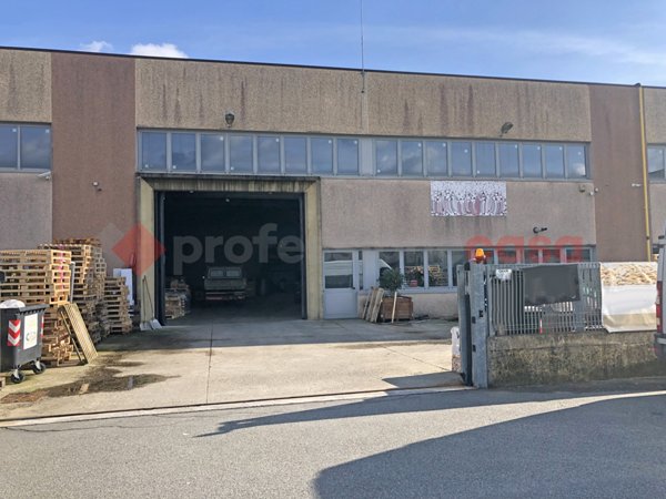ufficio in vendita a Mezzomerico