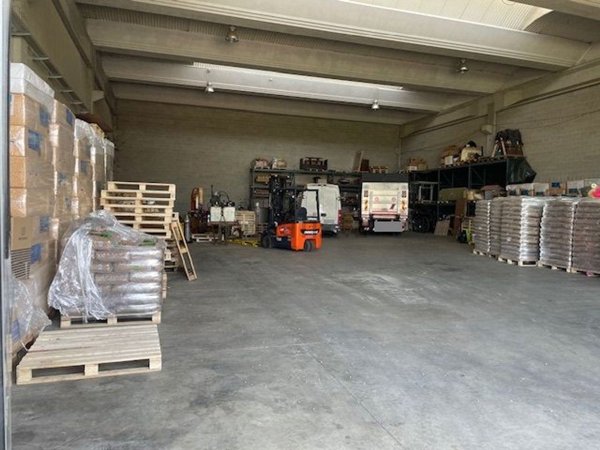 capannone in vendita a Mezzomerico