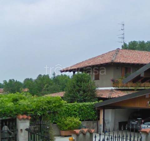 casa indipendente in vendita a Mezzomerico
