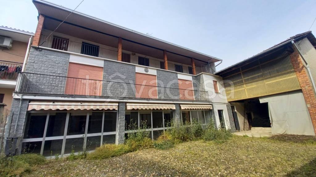 casa indipendente in vendita a Mezzomerico