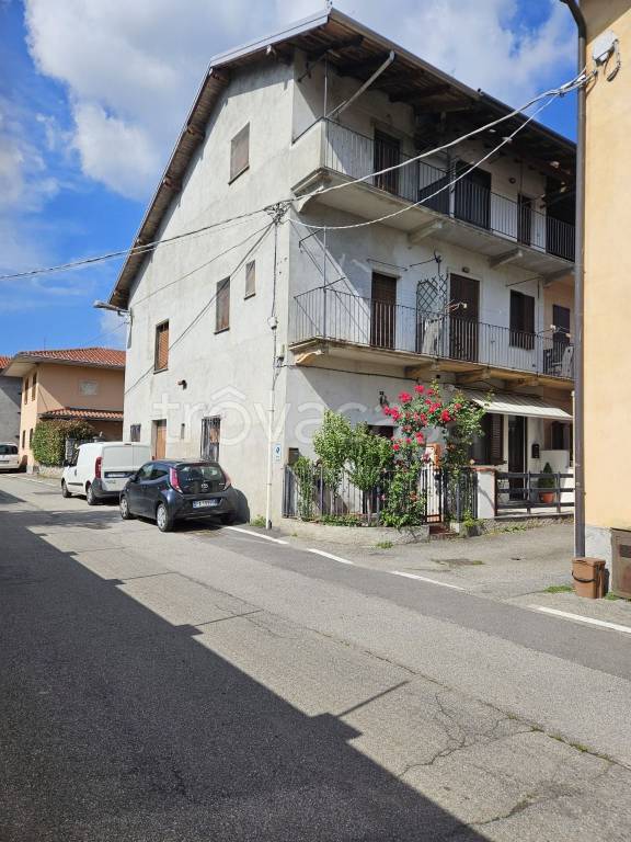 casa indipendente in vendita a Mezzomerico