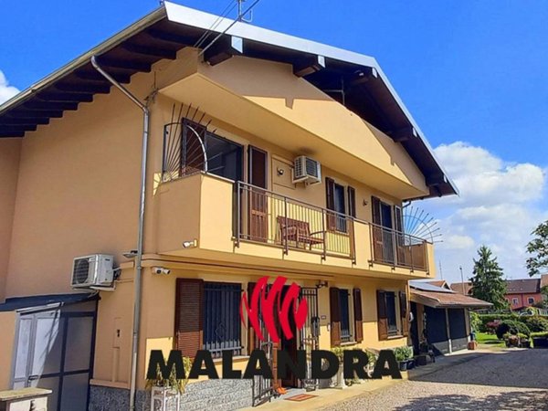 casa indipendente in vendita a Mezzomerico