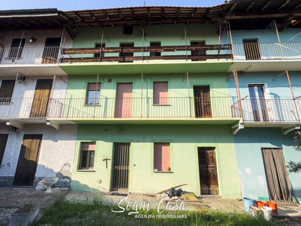 quadrivano in vendita a Mezzomerico