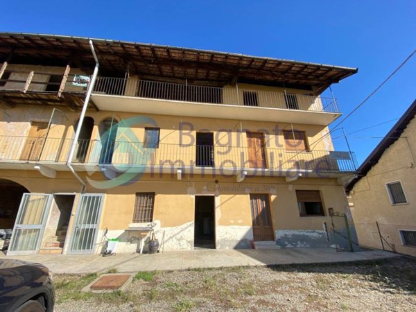 casa indipendente in vendita a Mezzomerico