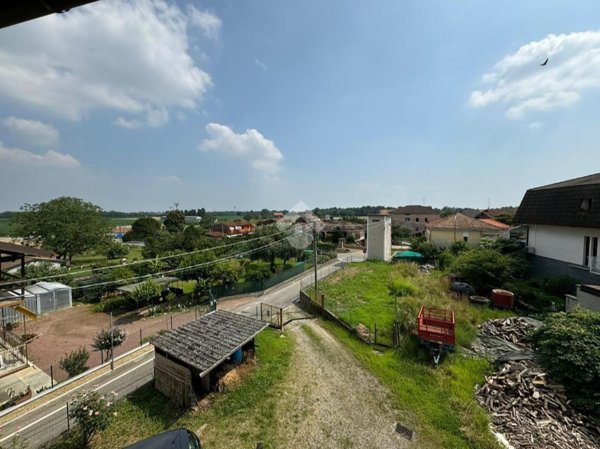 appartamento in vendita a Mezzomerico