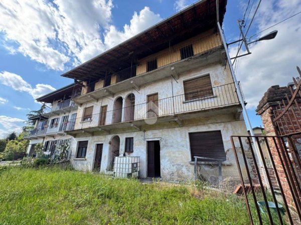 casa indipendente in vendita a Mezzomerico