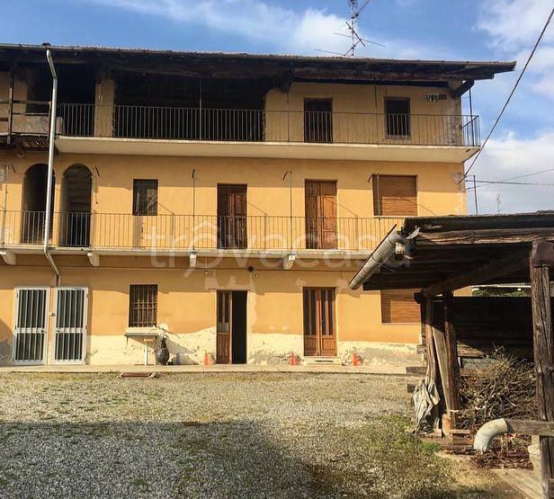casa indipendente in vendita a Mezzomerico