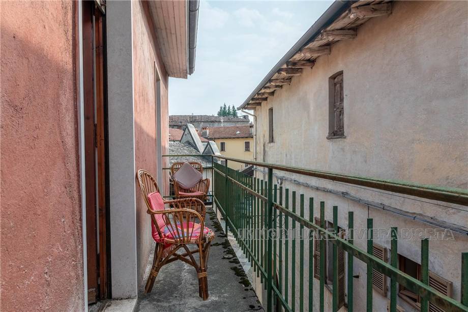 casa indipendente in vendita a Miasino