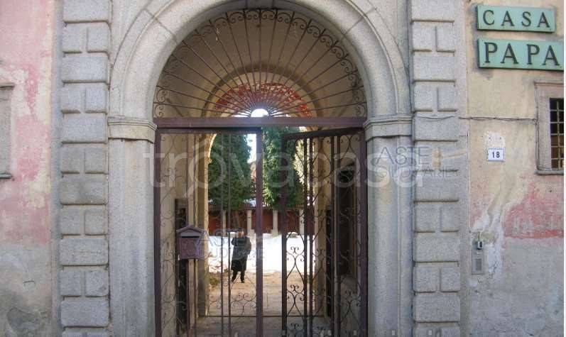 villa in vendita a Miasino
