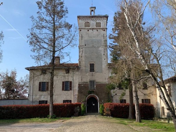 intera palazzina in vendita a Momo