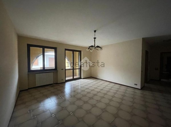 appartamento in vendita a Momo