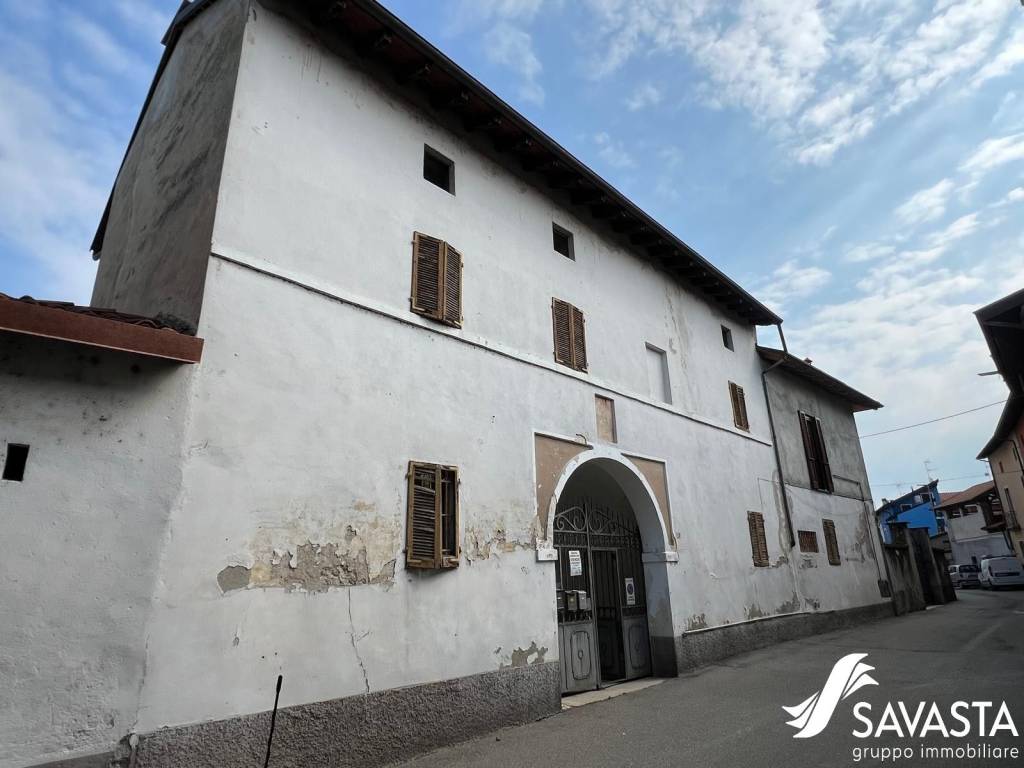 casa indipendente in vendita a Momo