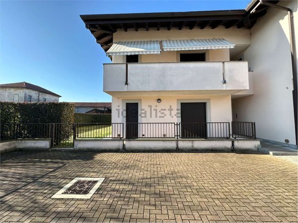 appartamento in vendita a Momo