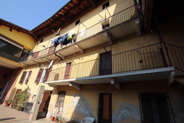 casa indipendente in vendita a Momo