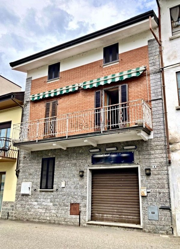 appartamento in vendita a Momo