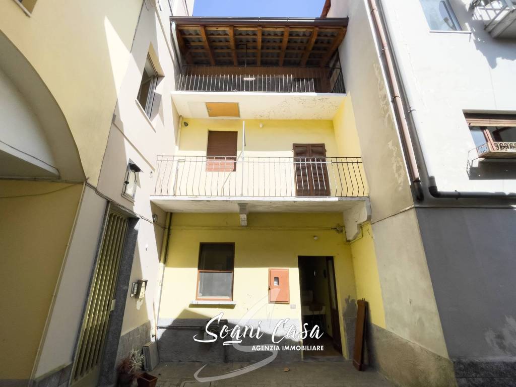 casa indipendente in vendita a Momo