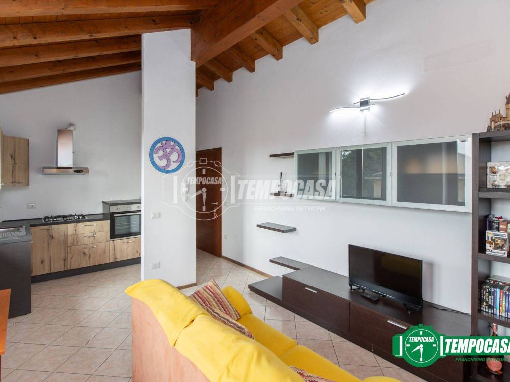 appartamento in vendita a Momo