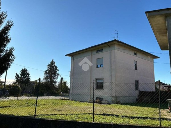 appartamento in vendita a Momo