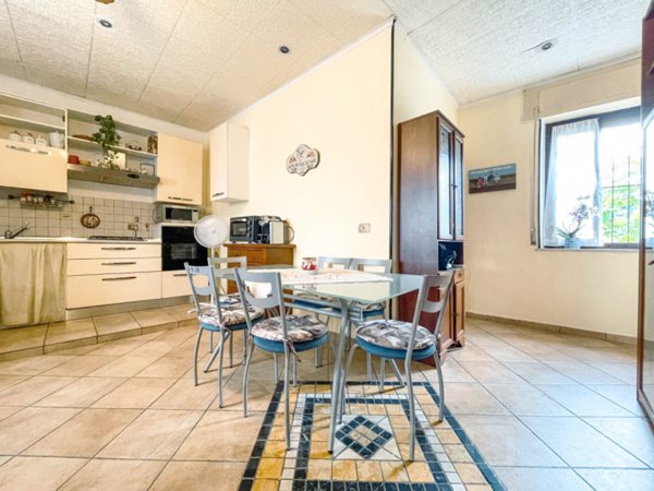 casa indipendente in vendita a Momo