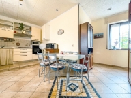 casa indipendente in vendita a Momo