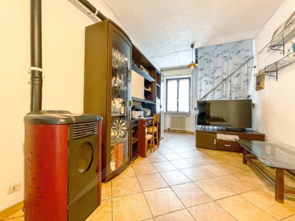 casa indipendente in vendita a Momo