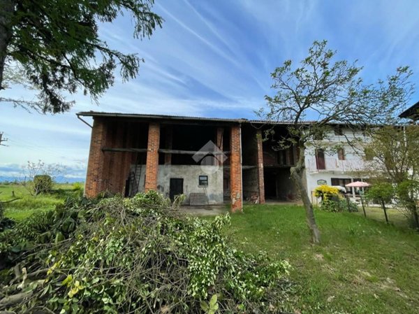 appartamento in vendita a Momo